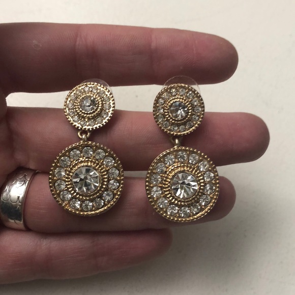 Francesca's Collections Jewelry - Francescas Gold Dangle Earrings